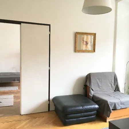 Cosy Apt Bastova 科希策