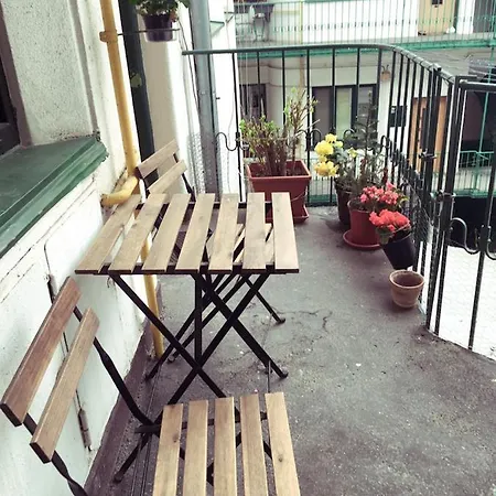 Apartment Cosy Apt Bastova *